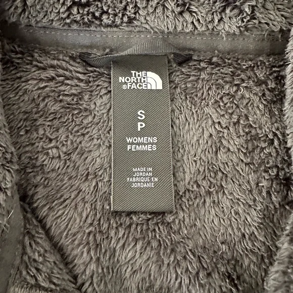 The North Face warm fuzzy jacket - Picture 3 of 5